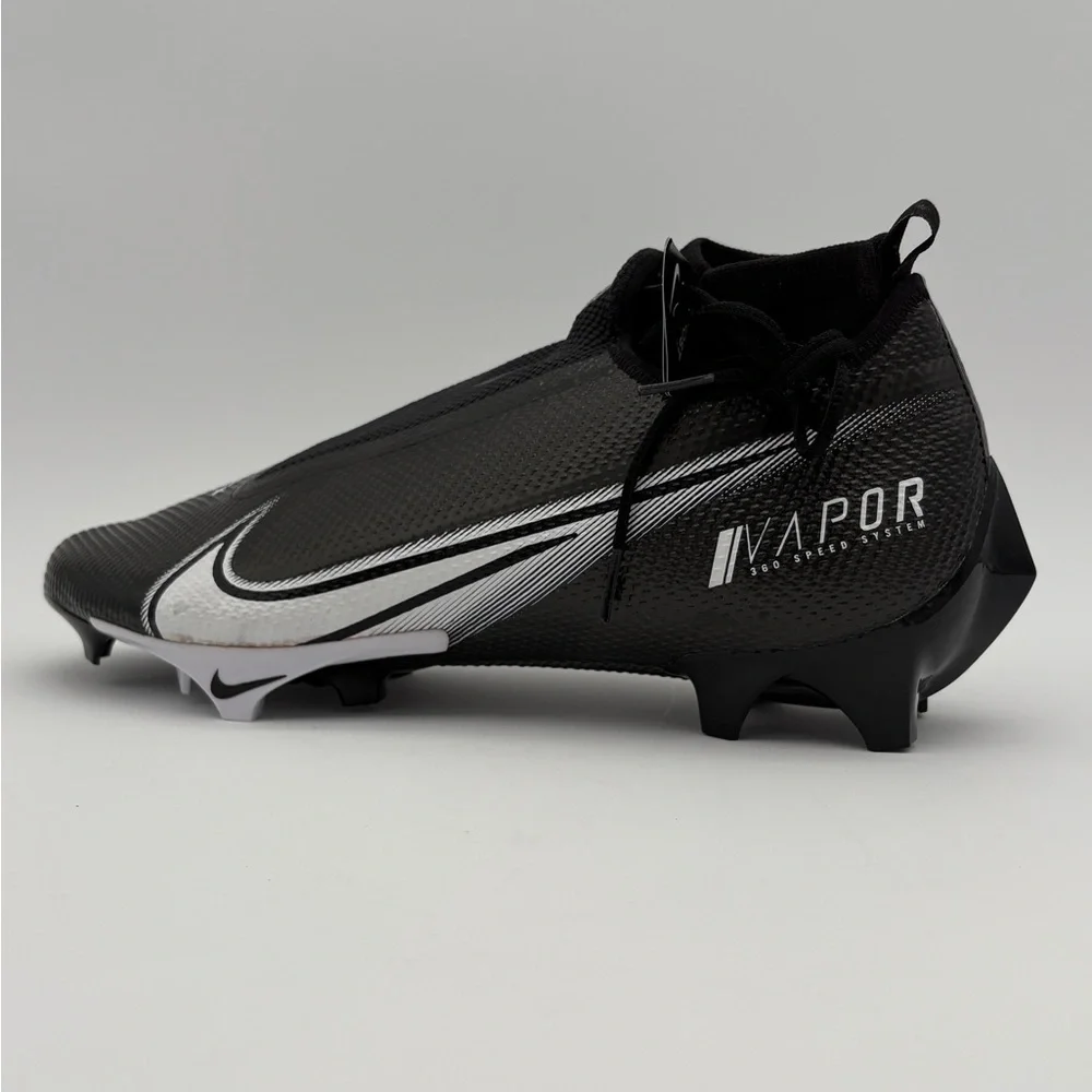 NWOT Men's Size 12 Black And White Nike Vapor Edge Pro 360 WD Football Cleats - Picture 7 of 14
